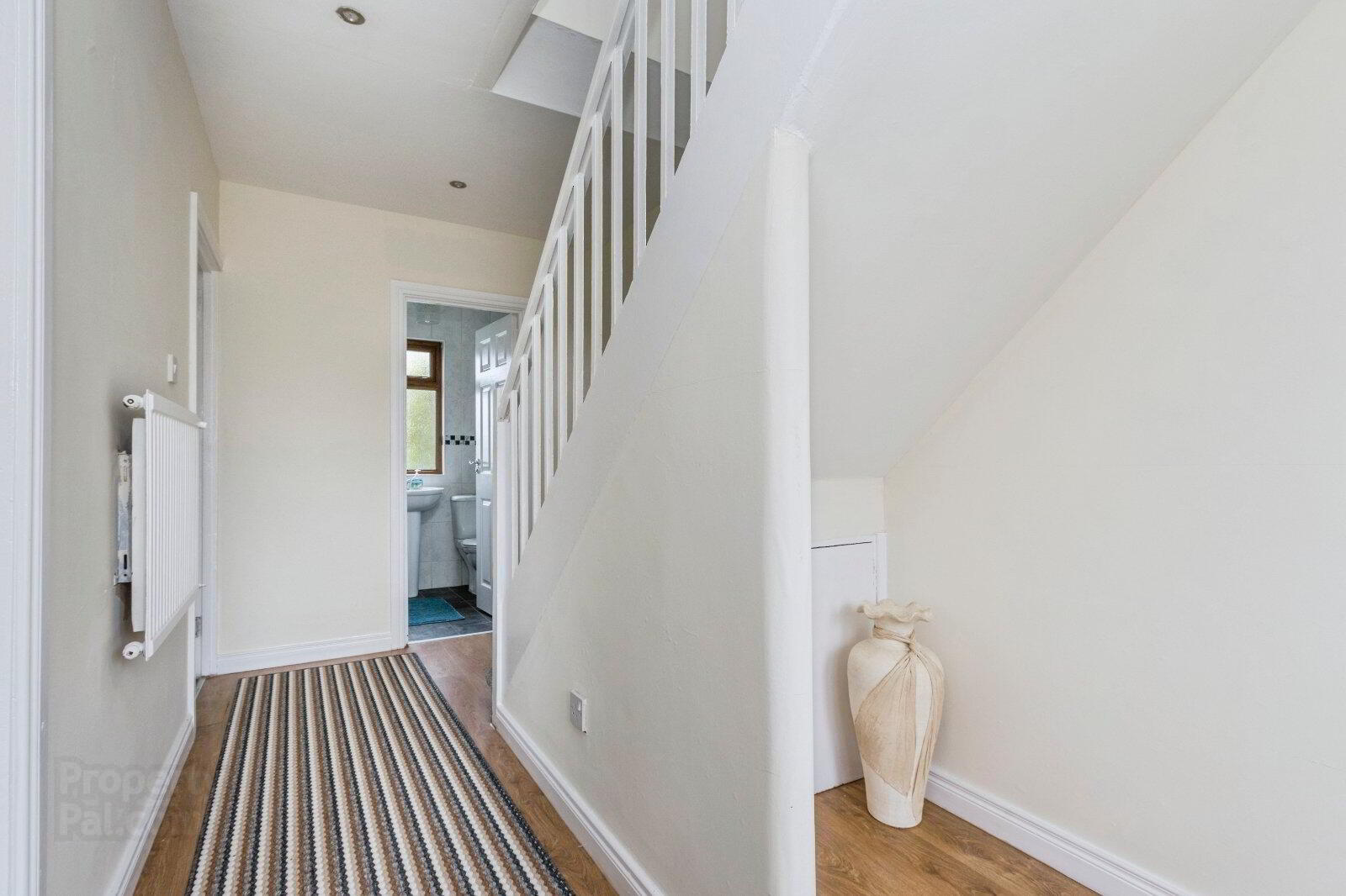 12 Abbots Close 10 of 18