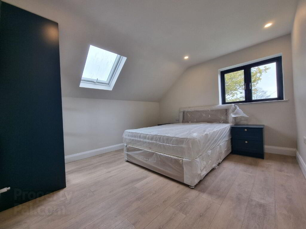 18a Dunygarton Road 13 of 16