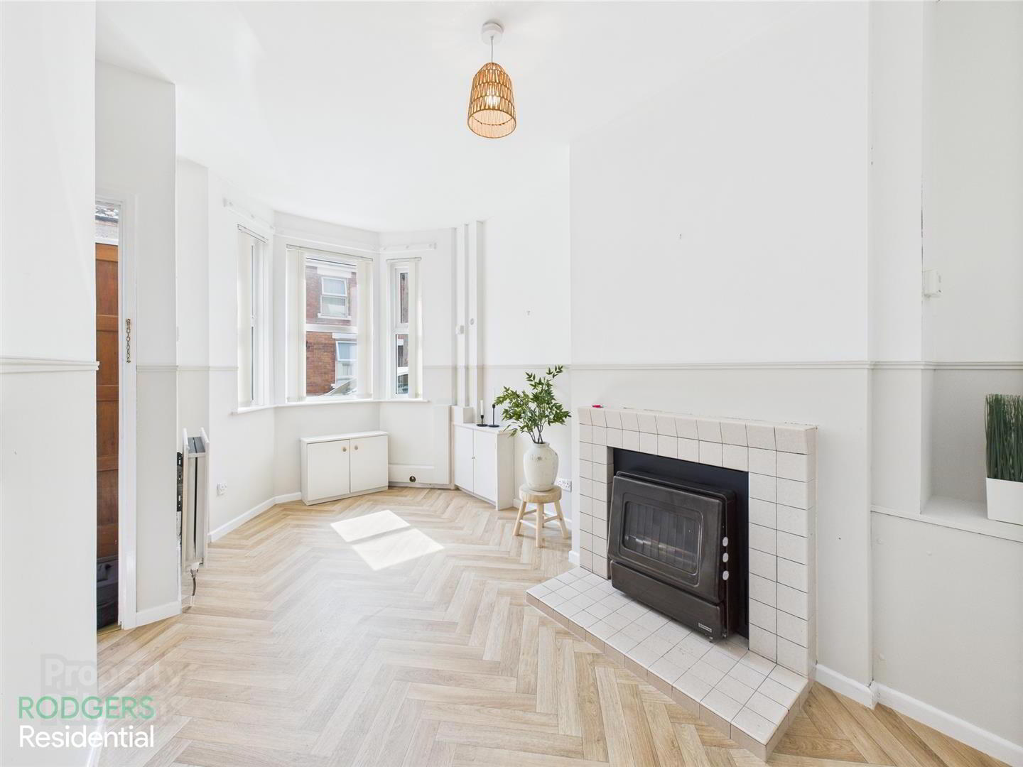 40 Glenvarlock Street 5 of 11