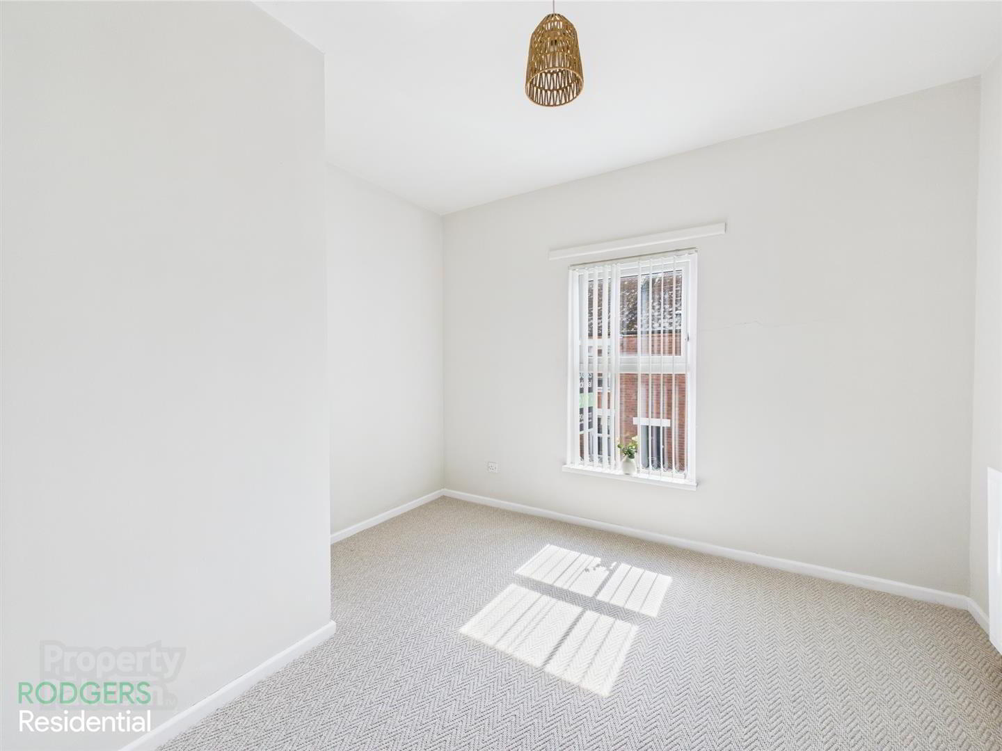 40 Glenvarlock Street 9 of 11