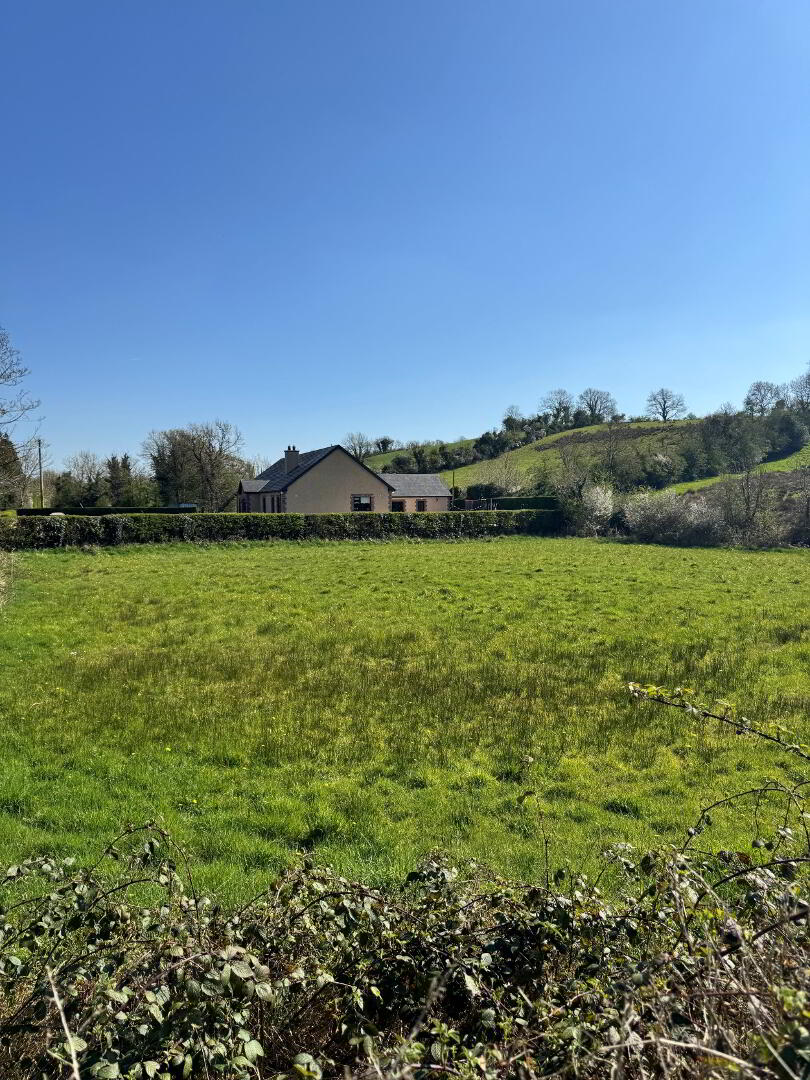 Laragh 1 of 4