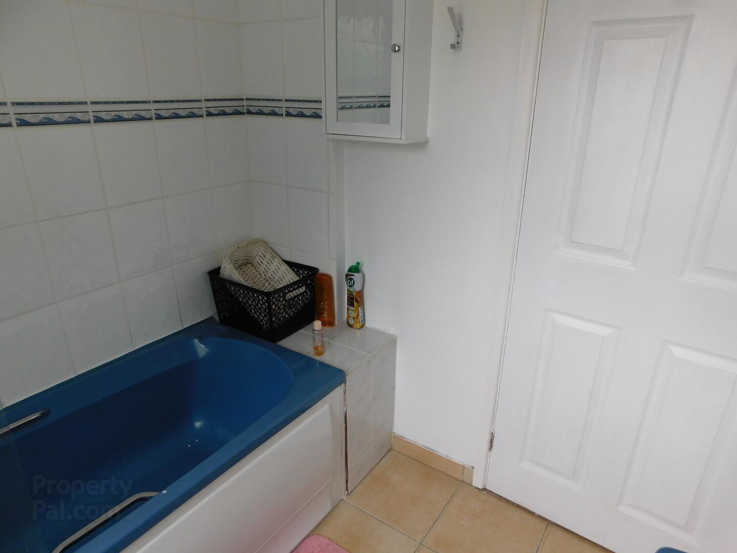 1 Campsie Court 6 of 9