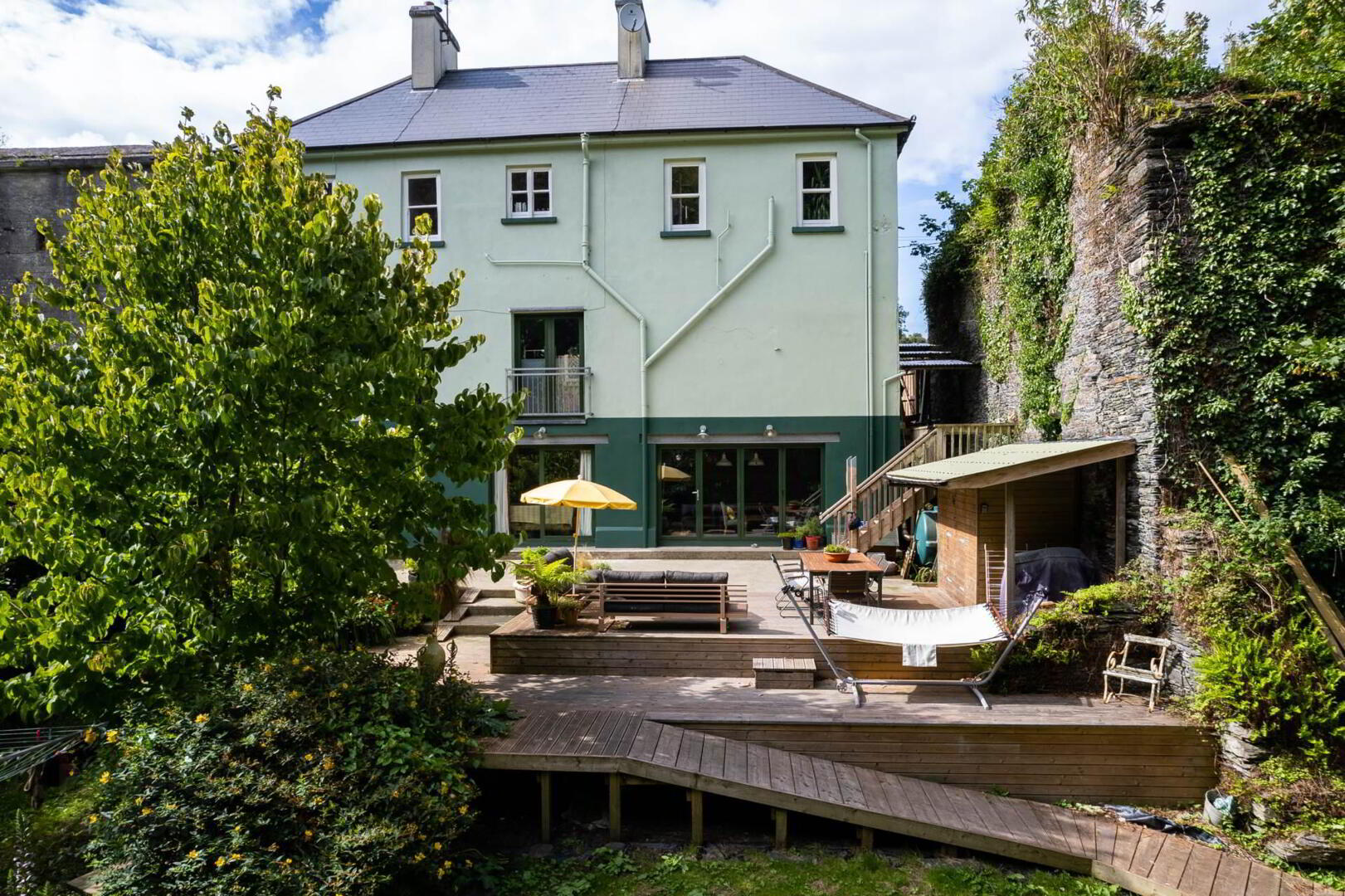 The Old Mill Stores, Millside 2 of 22