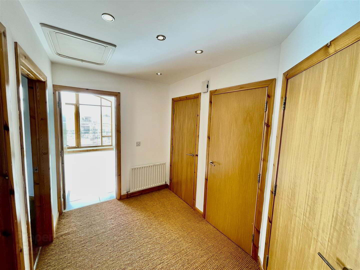 83c Shaftesbury Road 3 of 13