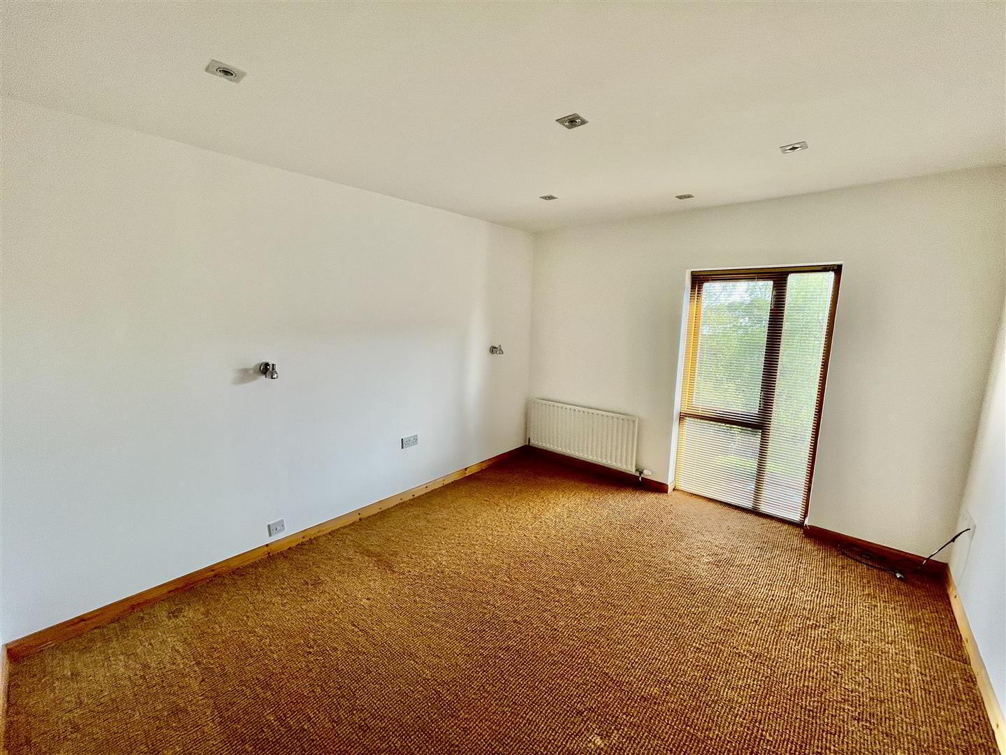 83c Shaftesbury Road 8 of 13