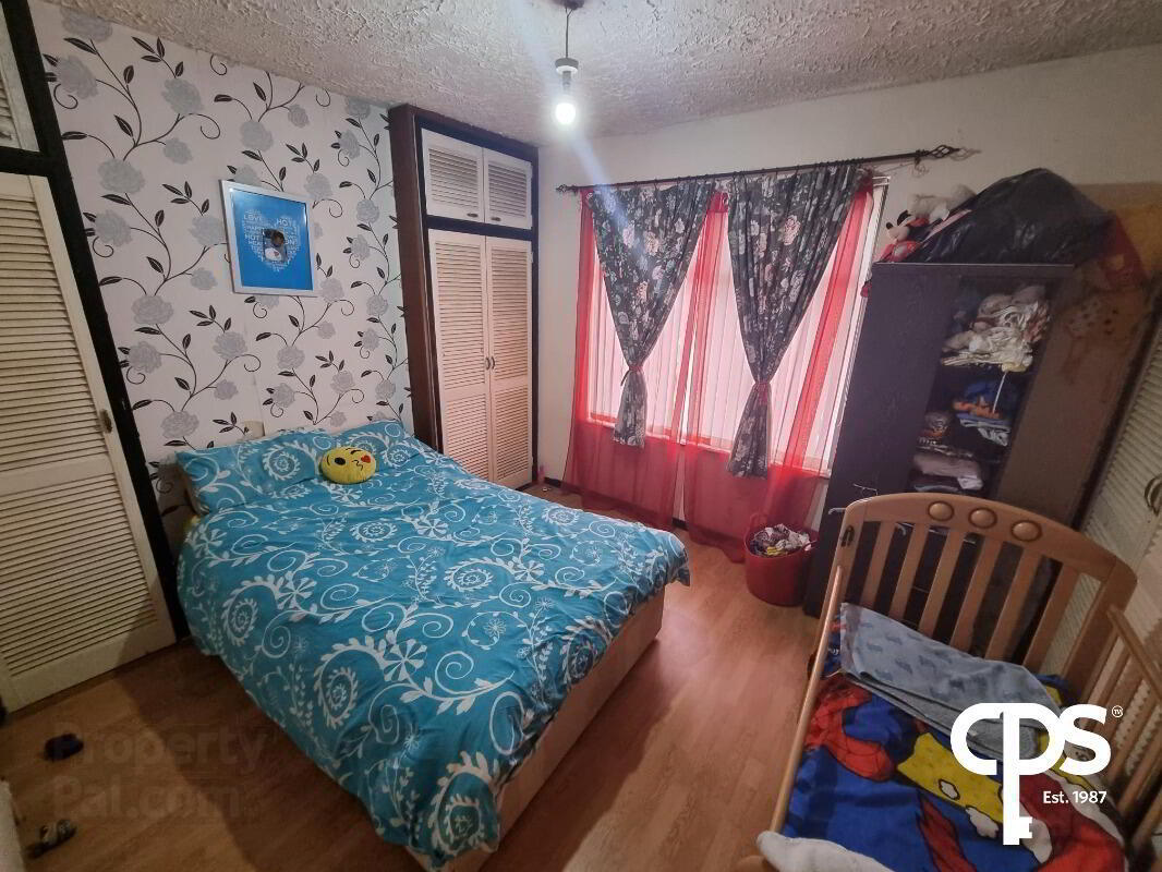 24 Craigwell Avenue 4 of 6