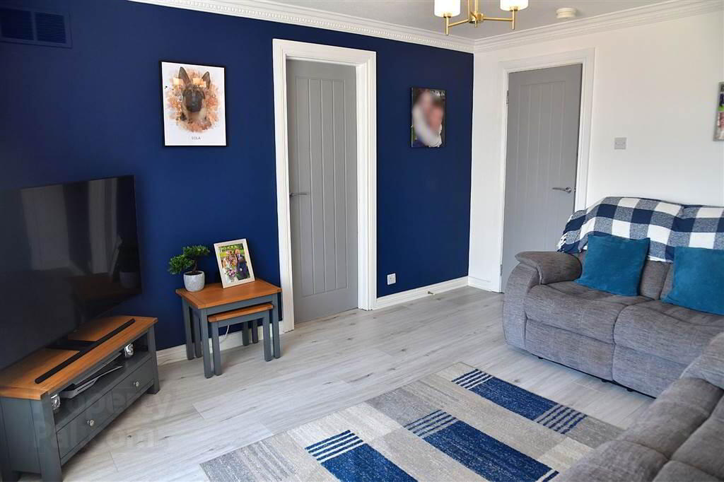 24 Templemoyle 8 of 32