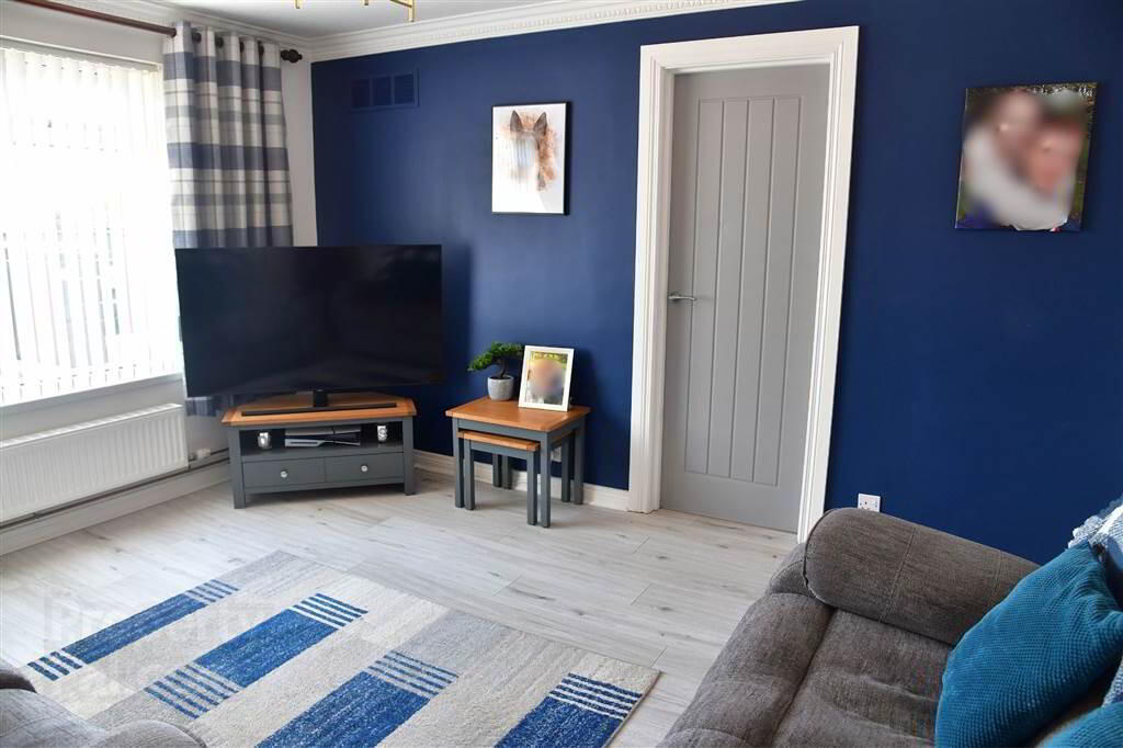 24 Templemoyle 7 of 32