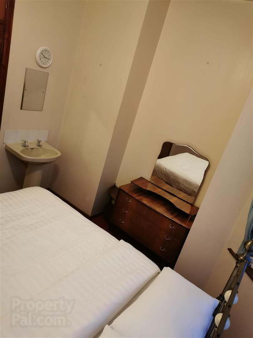 2 Self Contained Apts And Double Bedroom, 267&267a Falls Road 8 of 32