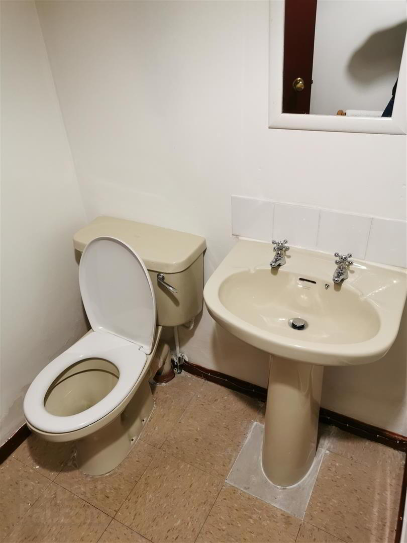 2 Self Contained Apts And Double Bedroom, 267&267a Falls Road 16 of 32