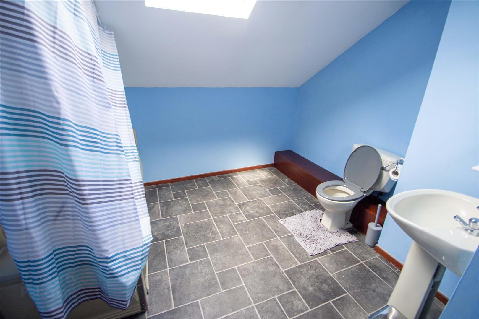 2 Self Contained Apts And Double Bedroom, 267&267a Falls Road 29 of 32