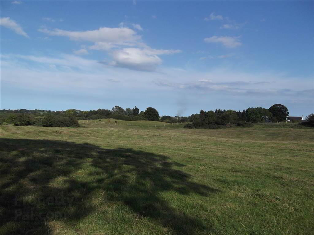 22 Acres At, The Brae 4 of 9