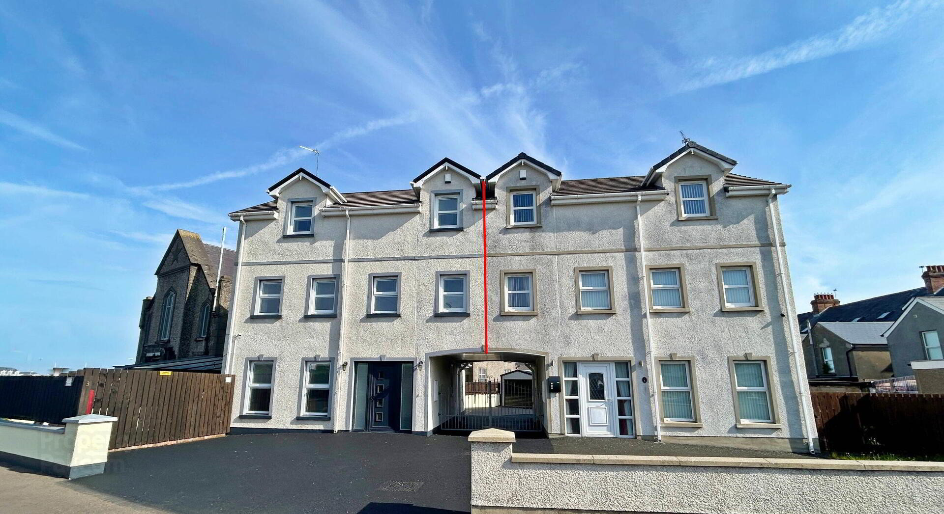 3 Castlewalk 1 of 22