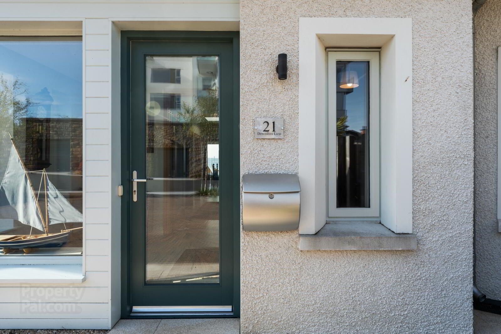 21 Downshire Lane 5 of 47