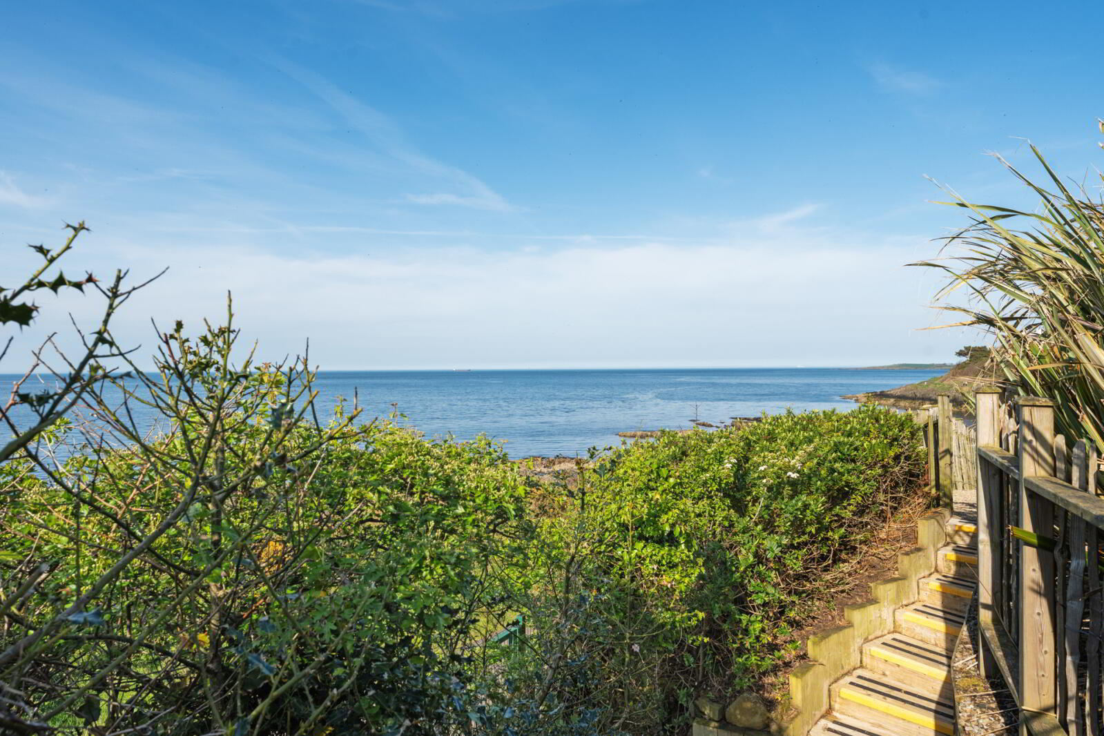 21 Downshire Lane 26 of 47