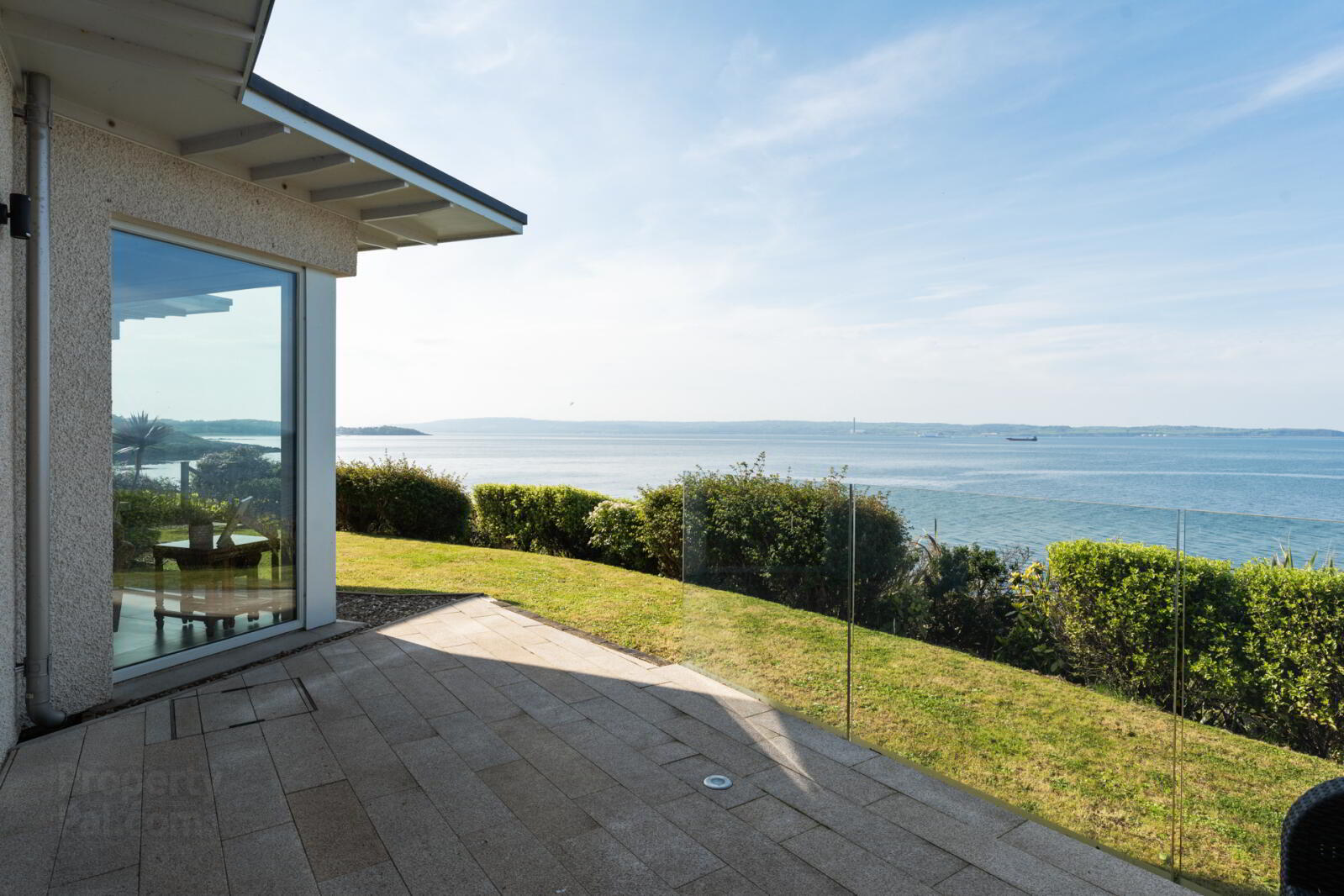 21 Downshire Lane 28 of 47