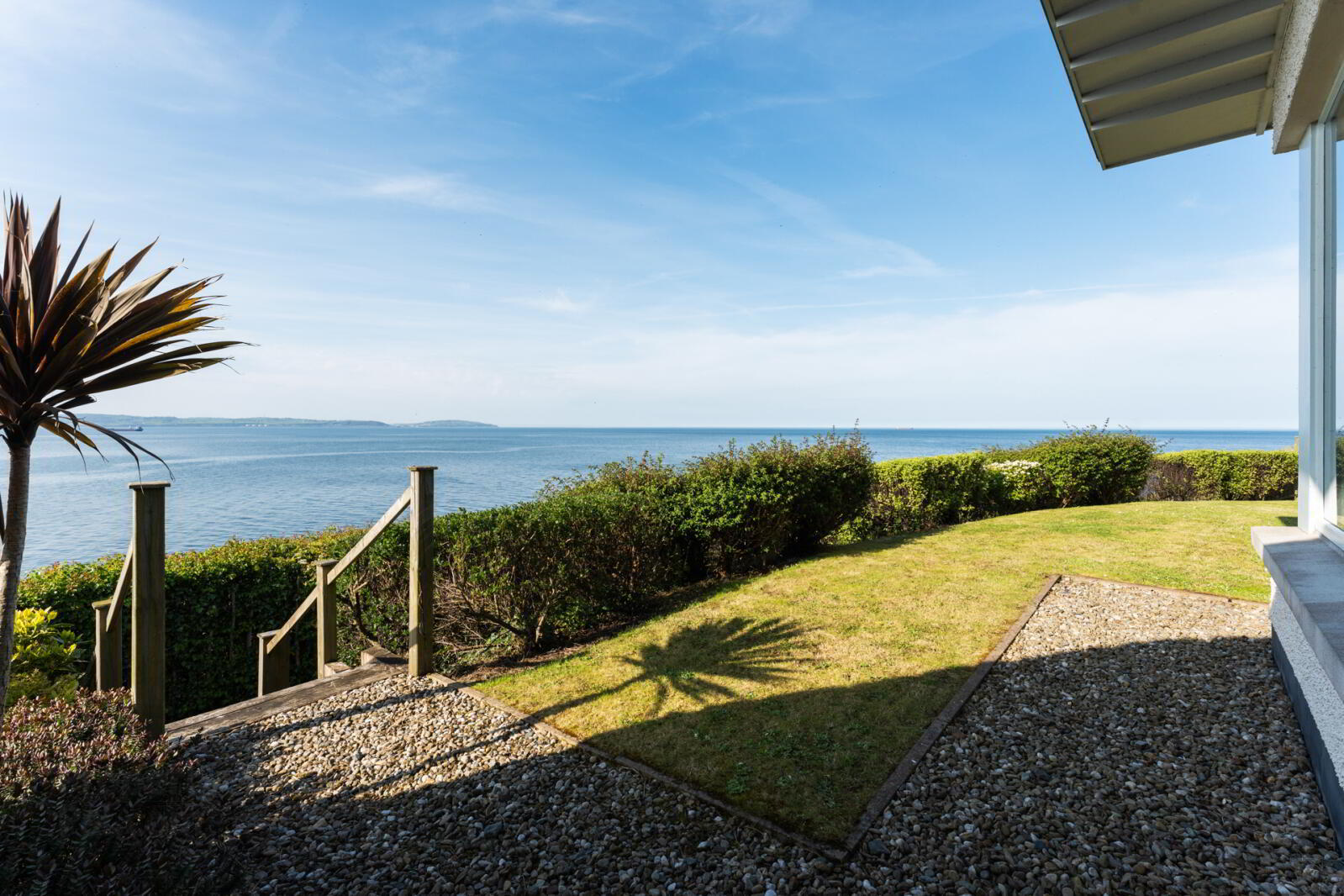 21 Downshire Lane 33 of 47