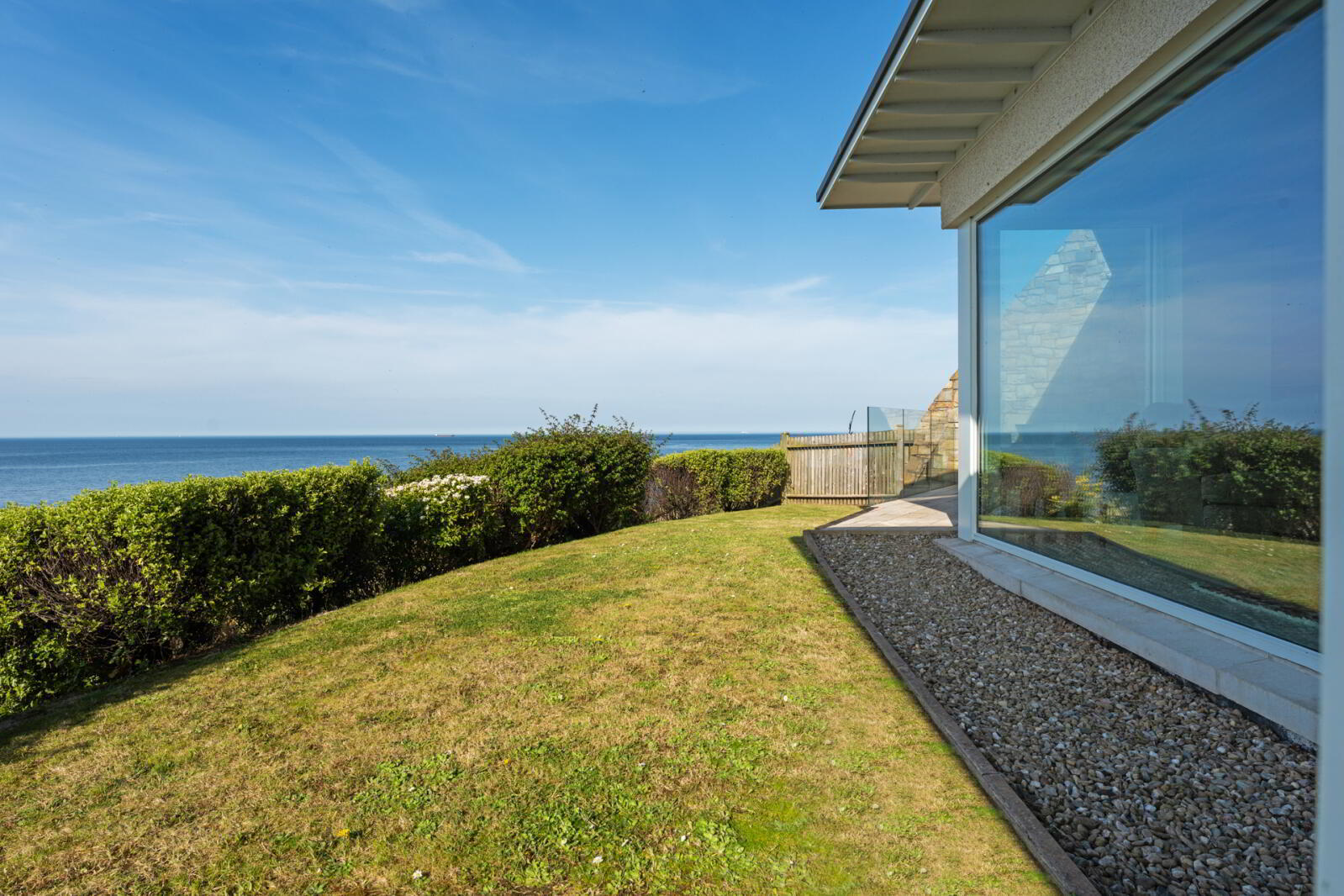 21 Downshire Lane 39 of 47