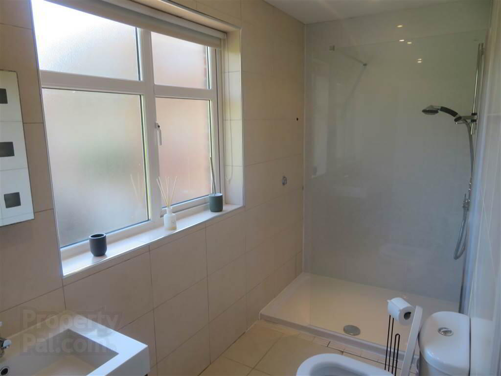 45 Glenburn Manor 6 of 7