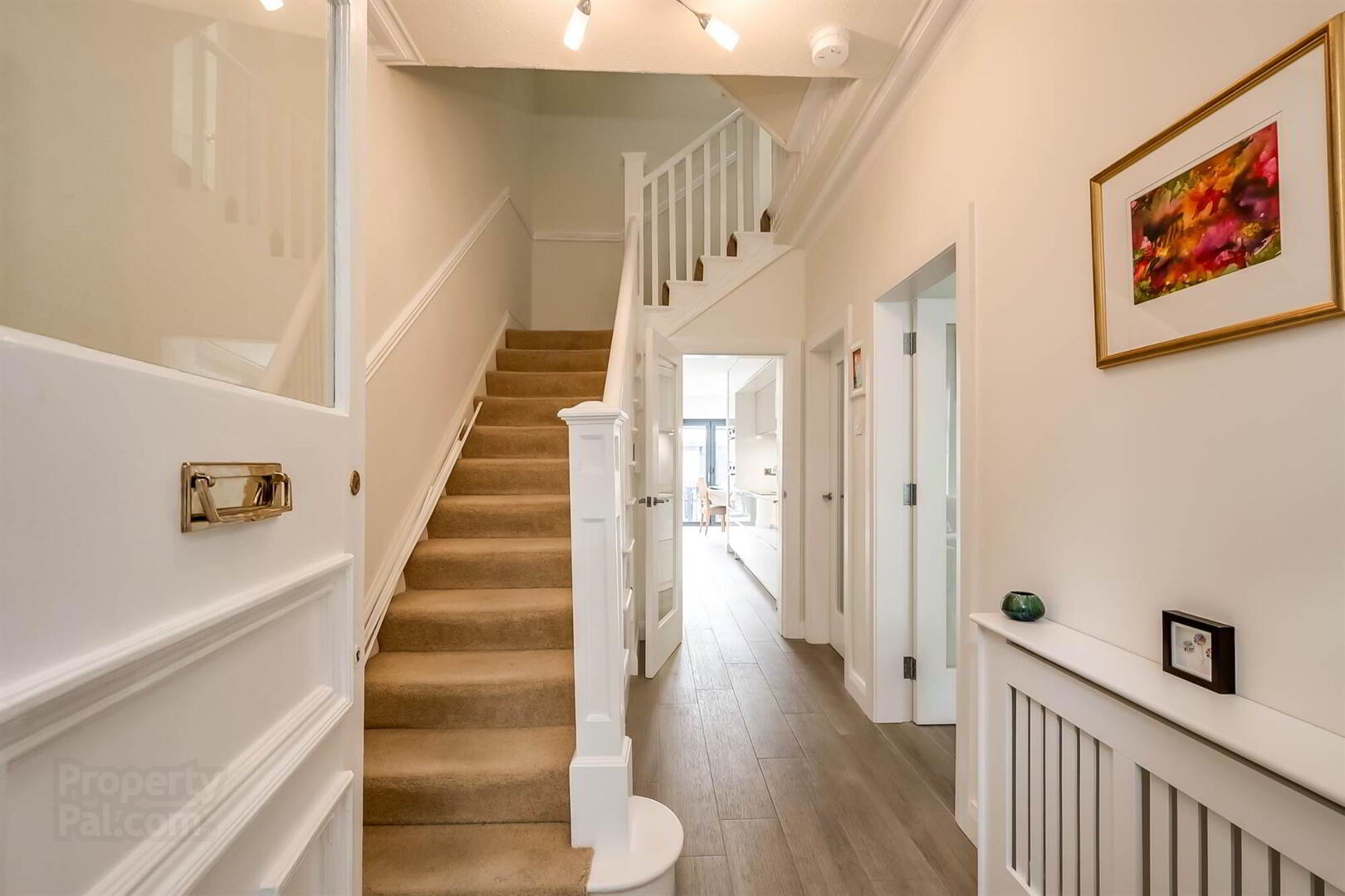 61 Martinez Avenue 4 of 34