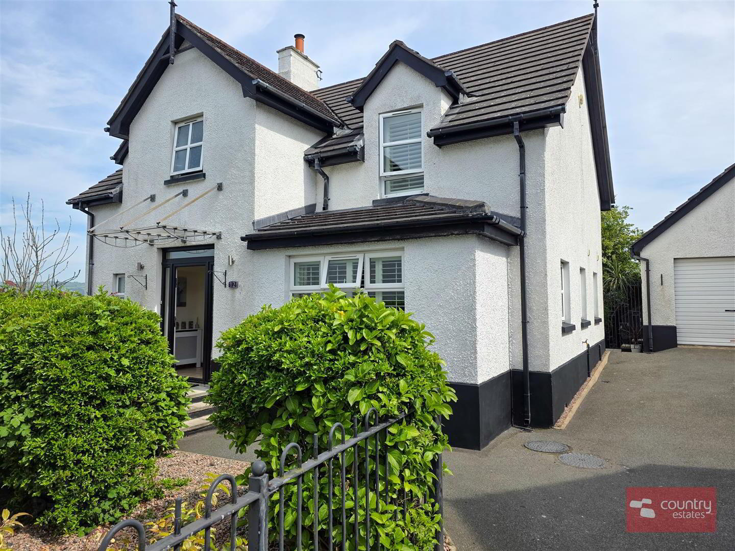 12 Brackens Dale 1 of 62