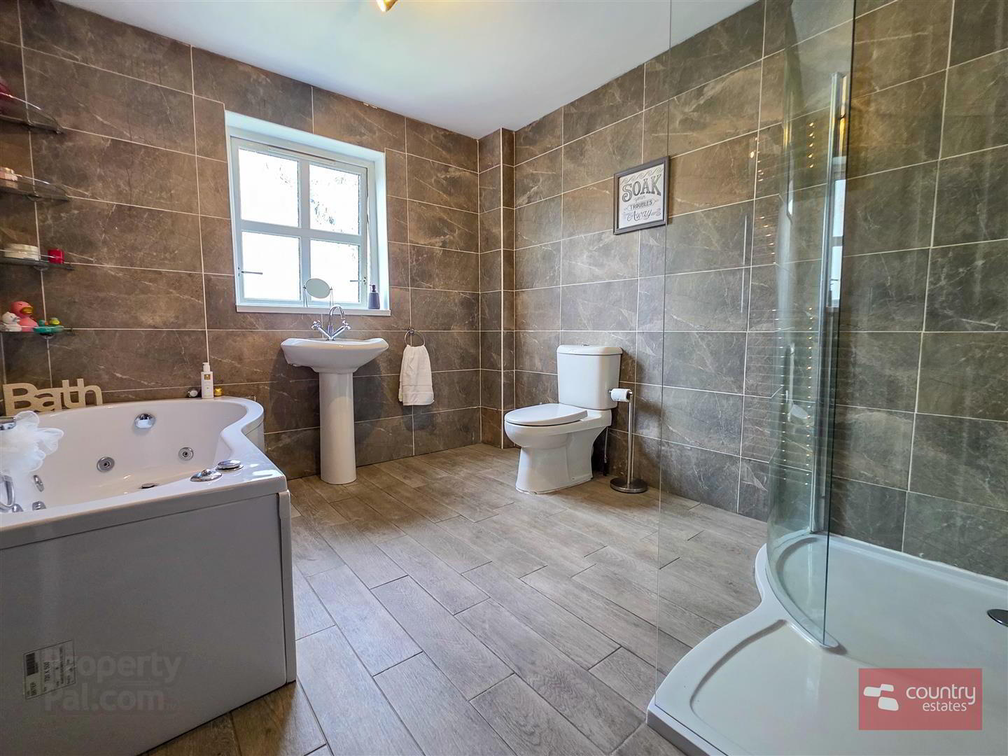 12 Brackens Dale 45 of 62