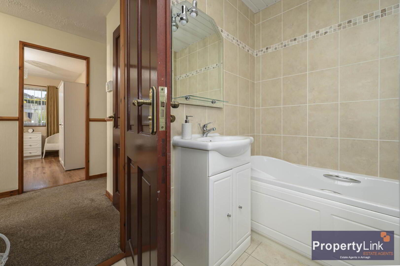 1 Mellifont Drive 12 of 19