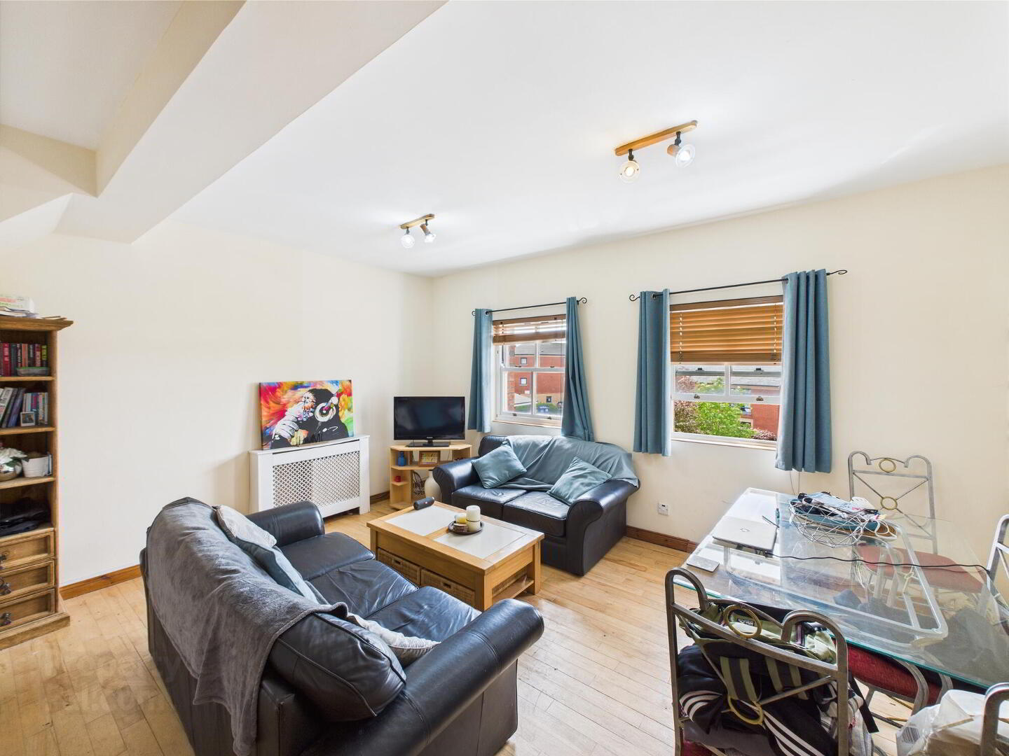 48 Rossmore Drive 5 of 11