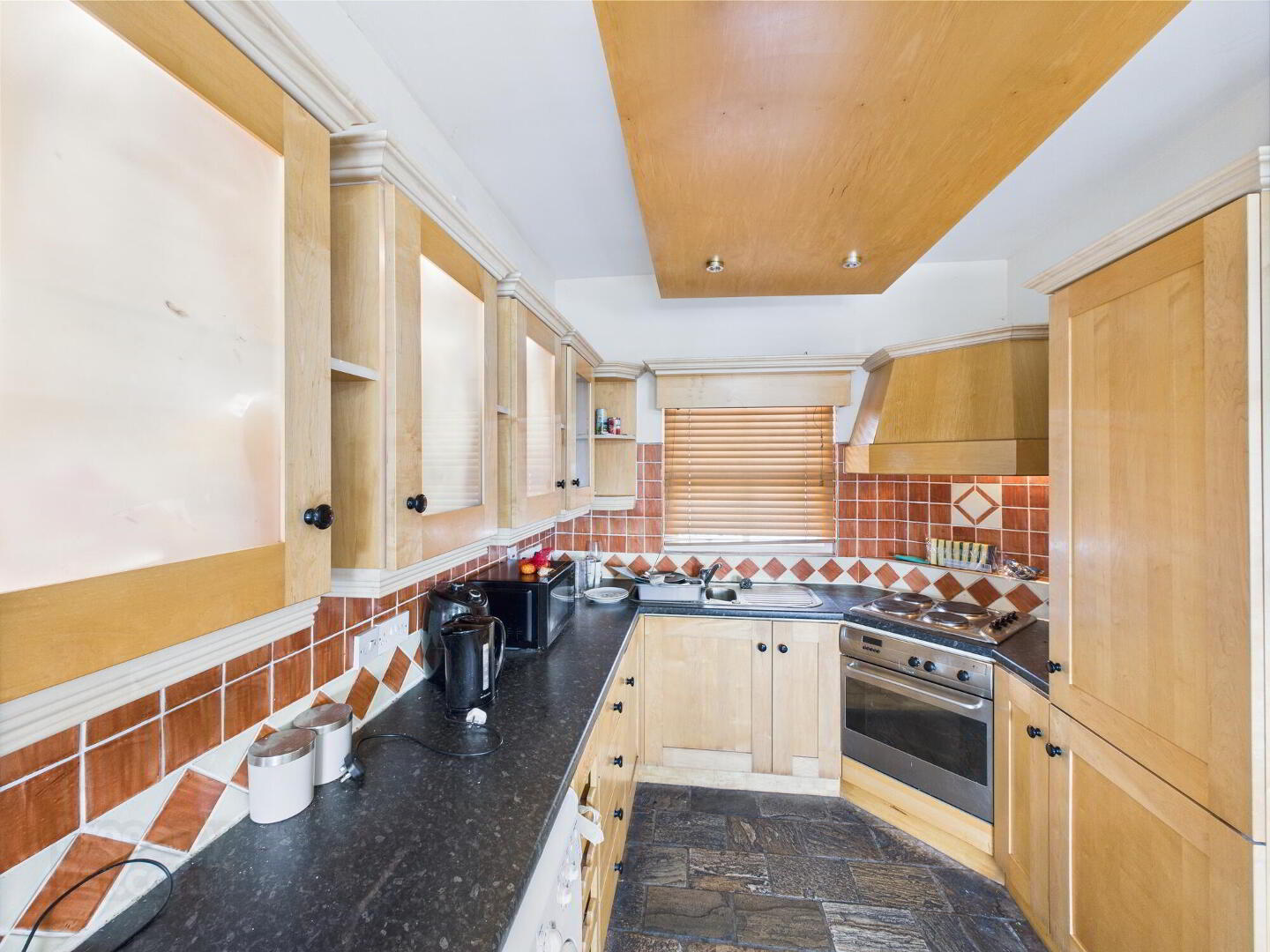 48 Rossmore Drive 6 of 11