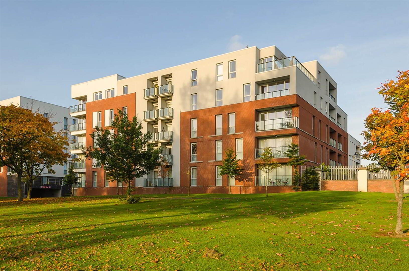 Apt 24 The Stern Building, 37 Annadale Embankment 1 of 22