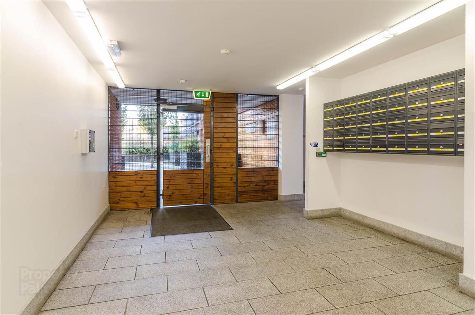 Apt 24 The Stern Building, 37 Annadale Embankment 5 of 22