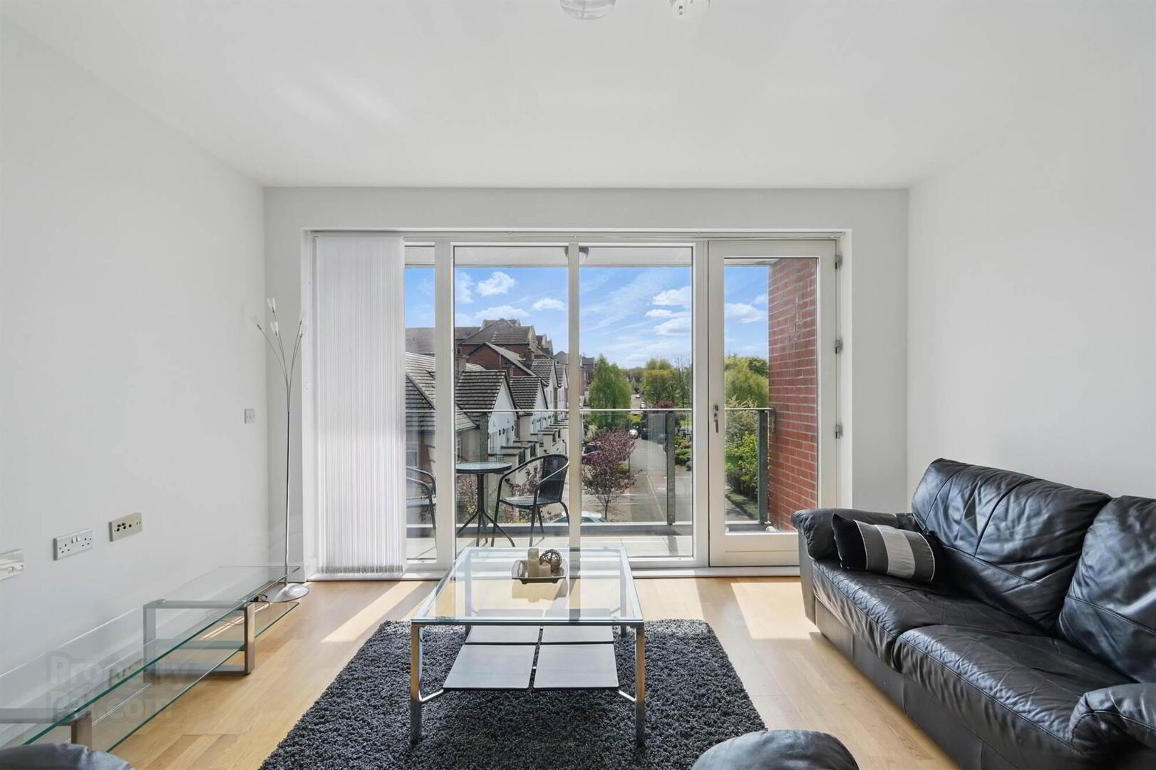 Apt 24 The Stern Building, 37 Annadale Embankment 9 of 22
