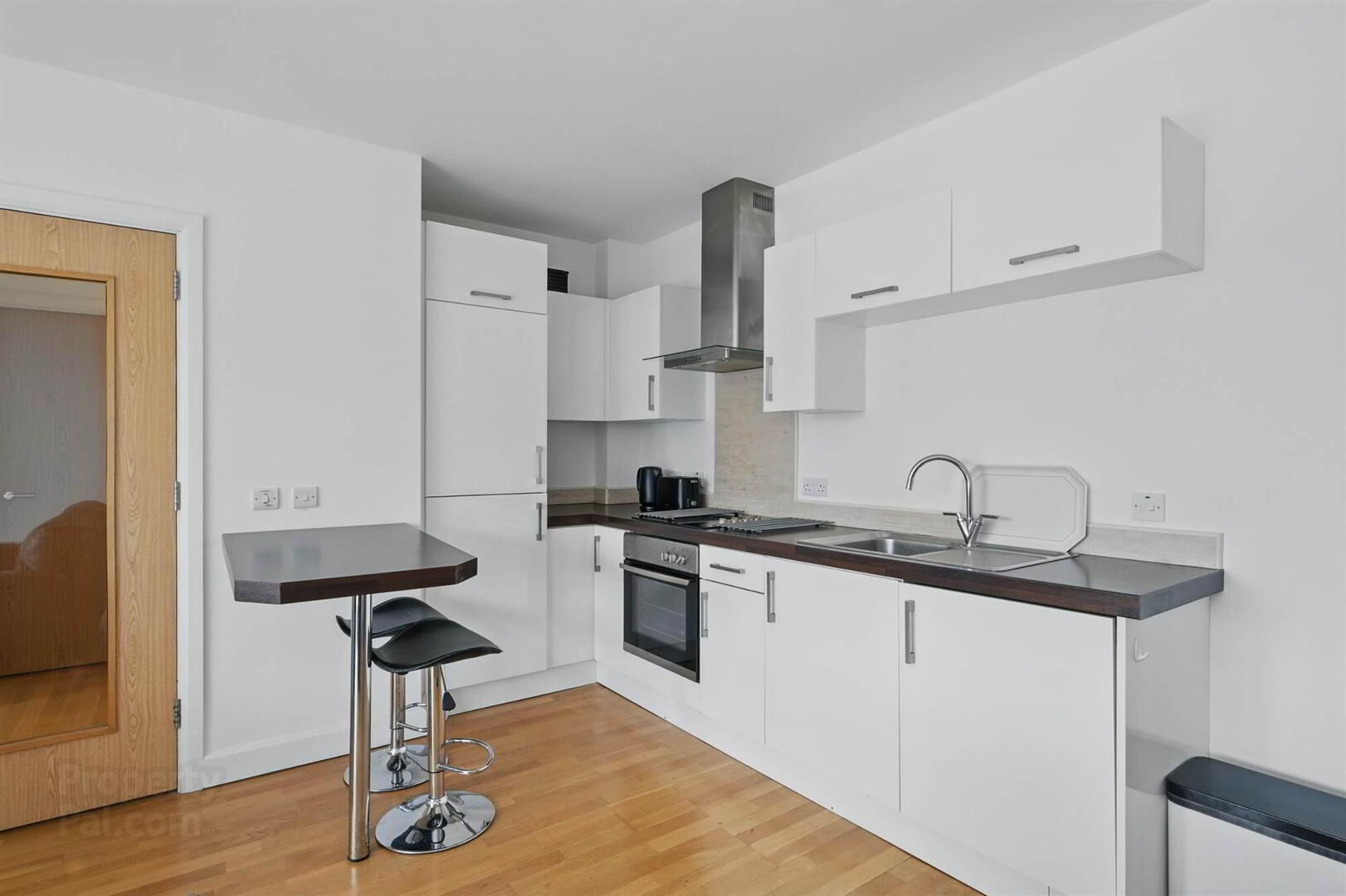 Apt 24 The Stern Building, 37 Annadale Embankment 16 of 22