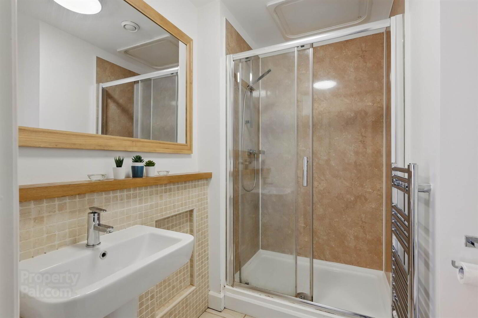 Apt 24 The Stern Building, 37 Annadale Embankment 20 of 22
