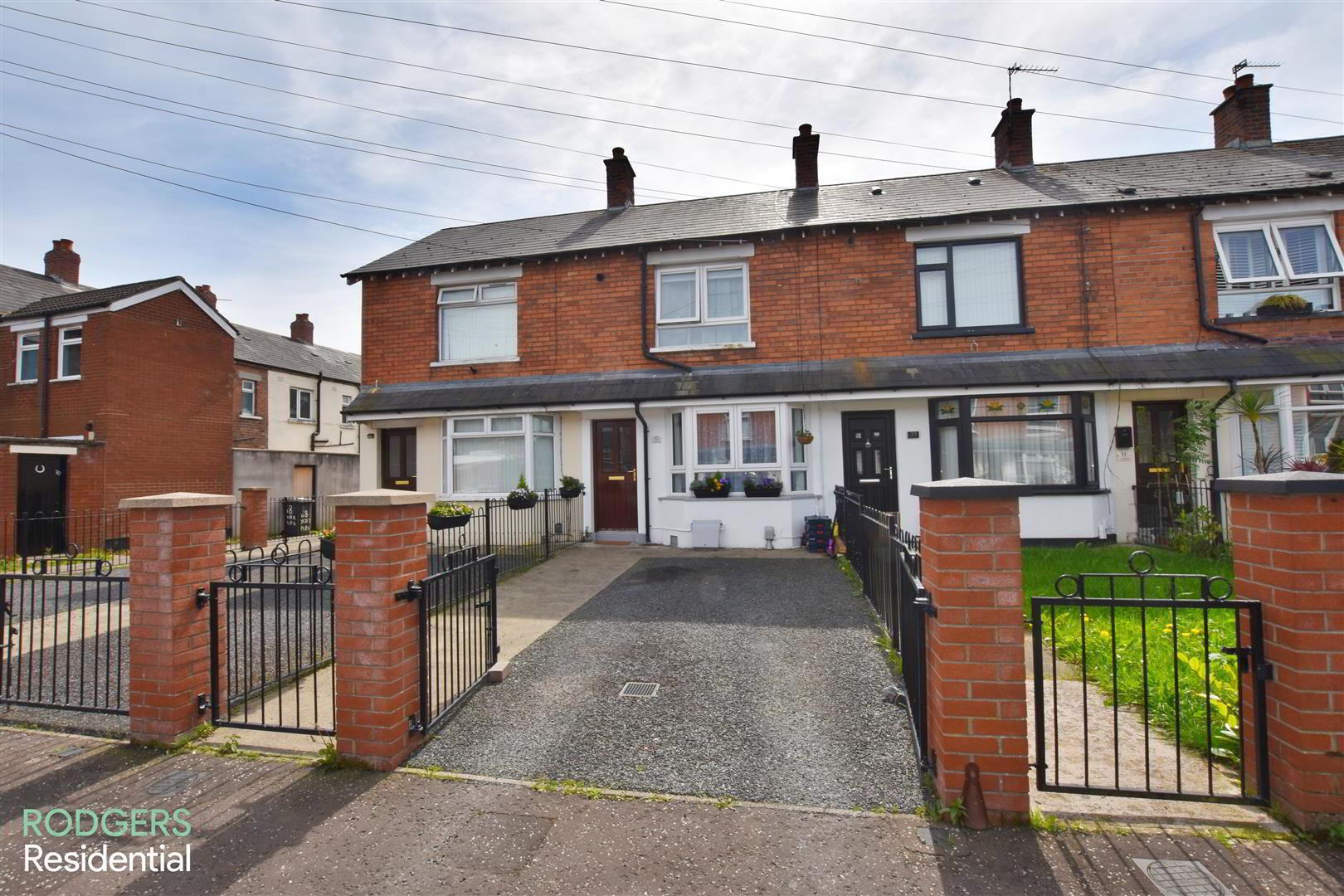 35 York Crescent 1 of 9