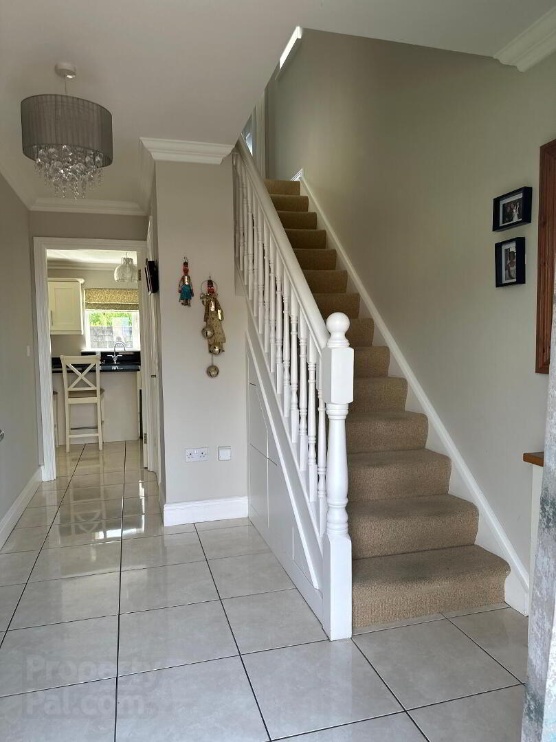 24 Ashfield Manor 3 of 21