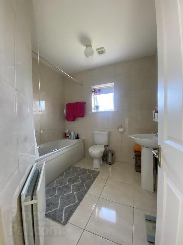 24 Ashfield Manor 11 of 21