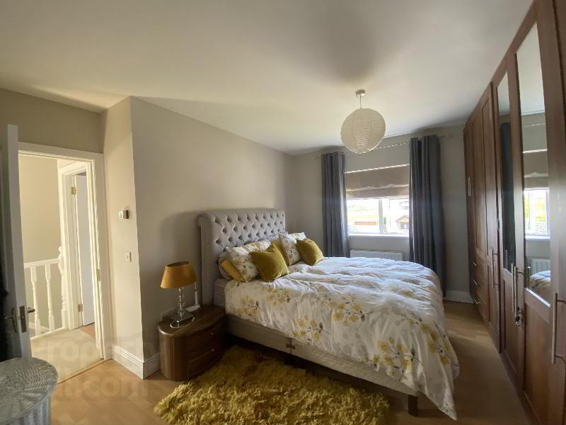 24 Ashfield Manor 15 of 21