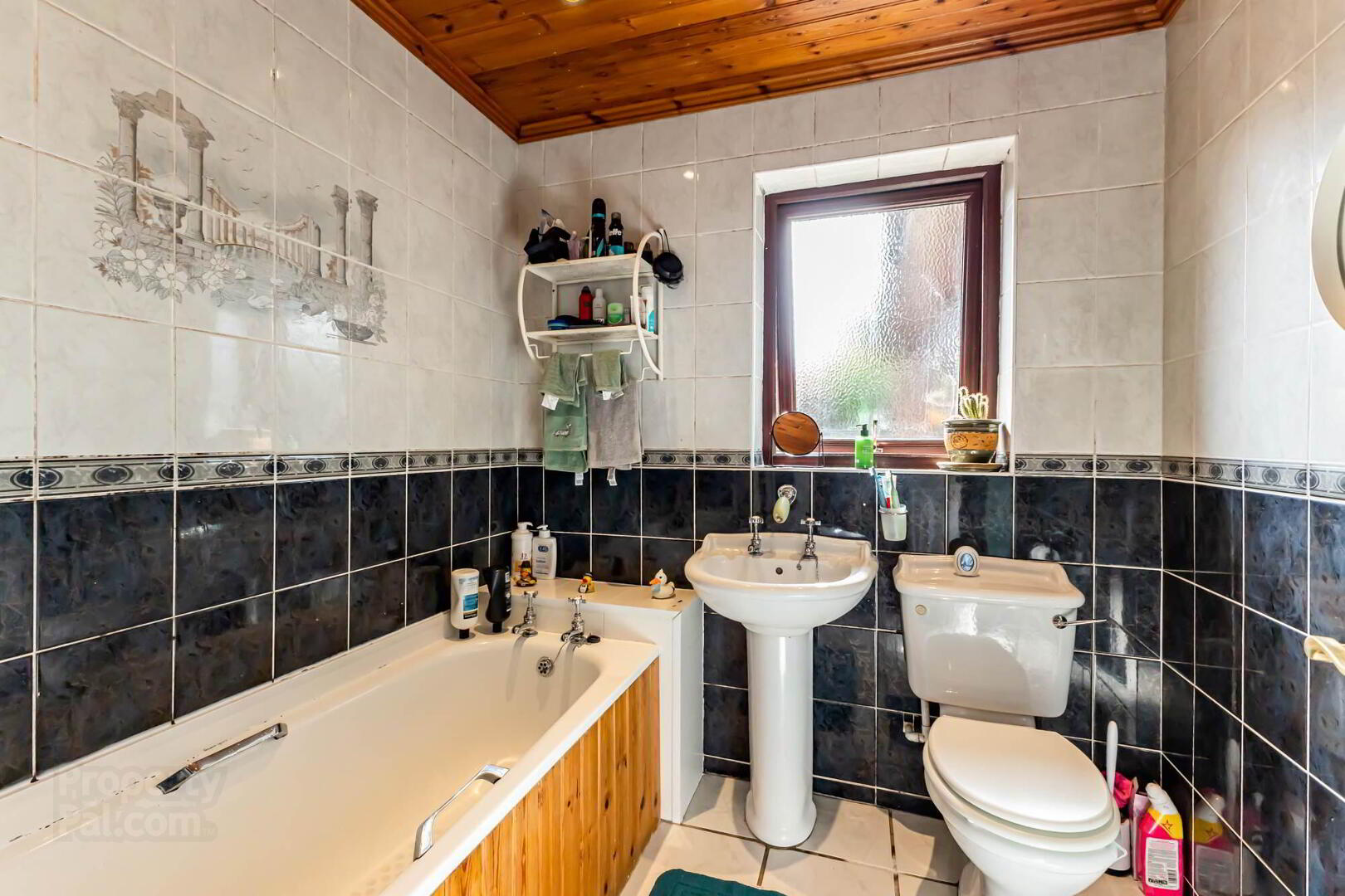 22 Castlehill Crescent 15 of 22