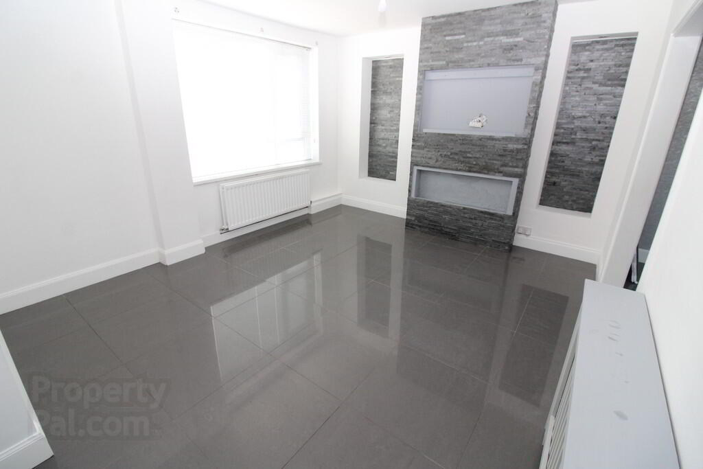 96 Princes Crescent 3 of 16