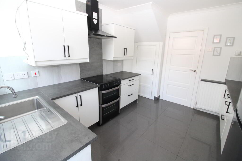 96 Princes Crescent 7 of 16