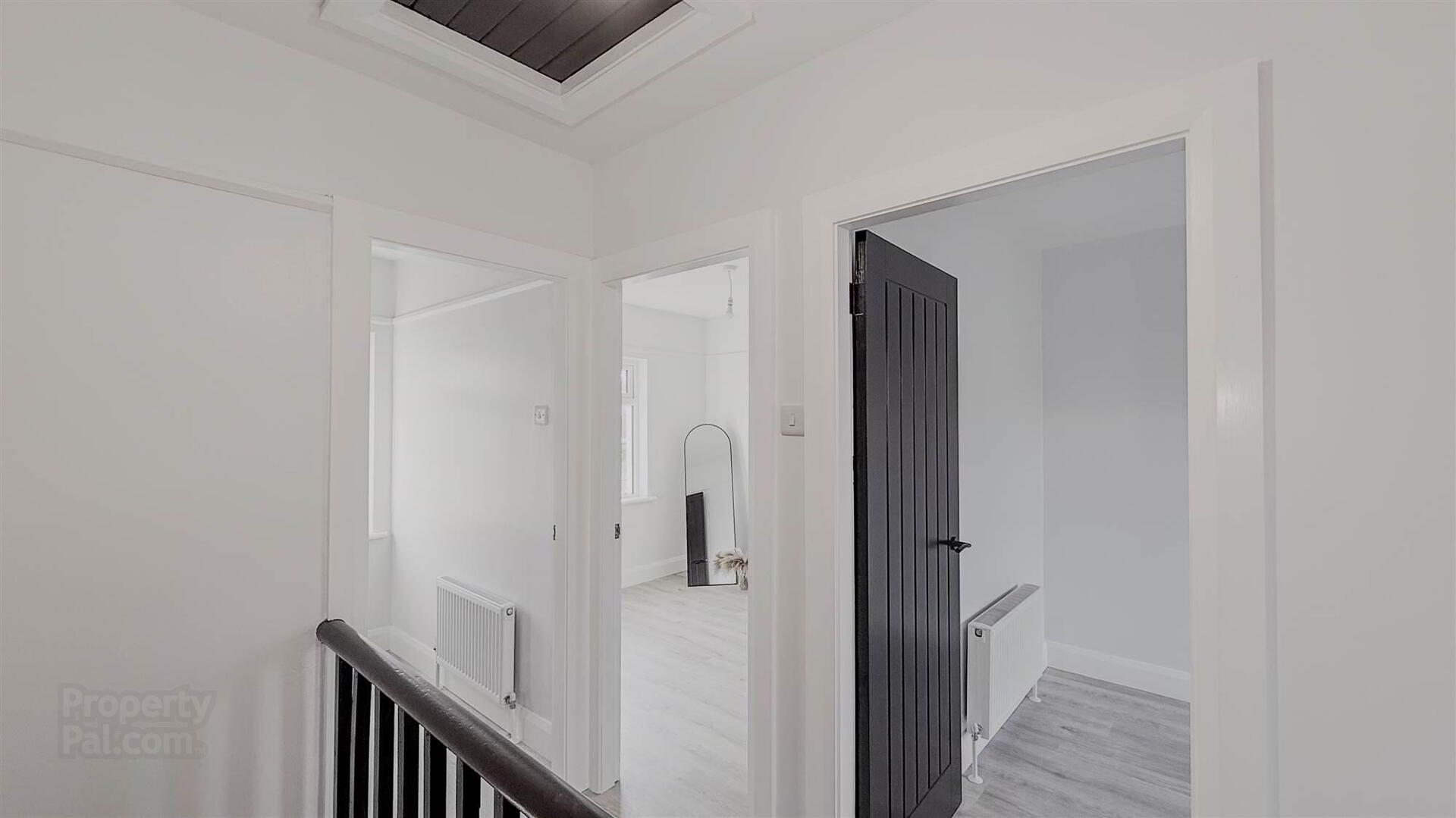 44 Strandburn Street 13 of 22