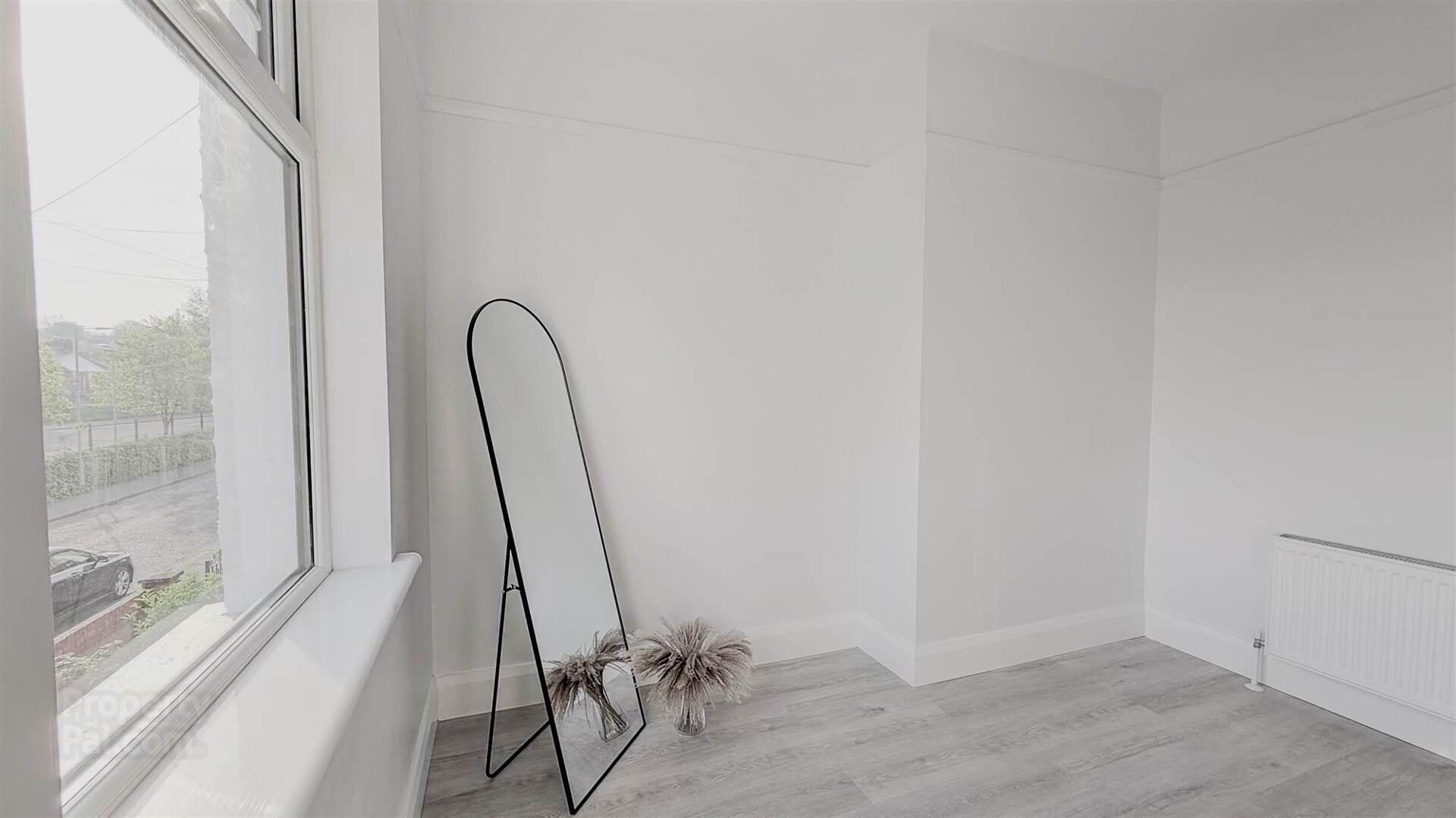 44 Strandburn Street 16 of 22