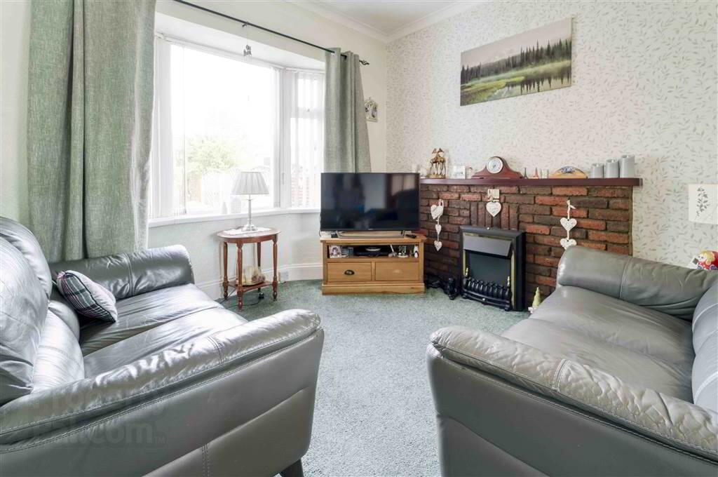 8 Ballinderry Road 5 of 16