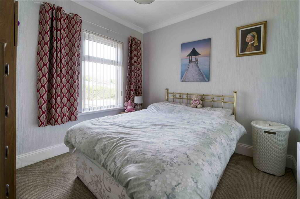 8 Ballinderry Road 9 of 16