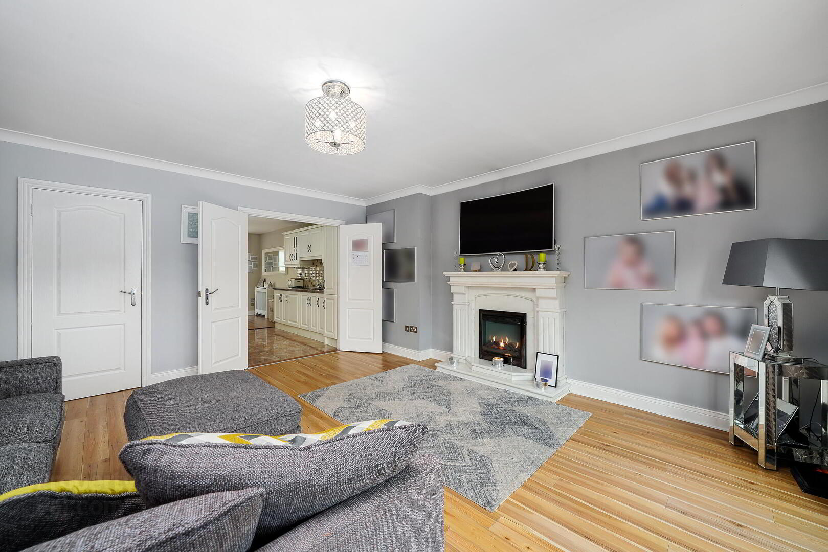 70 Lanesborough Square 10 of 27