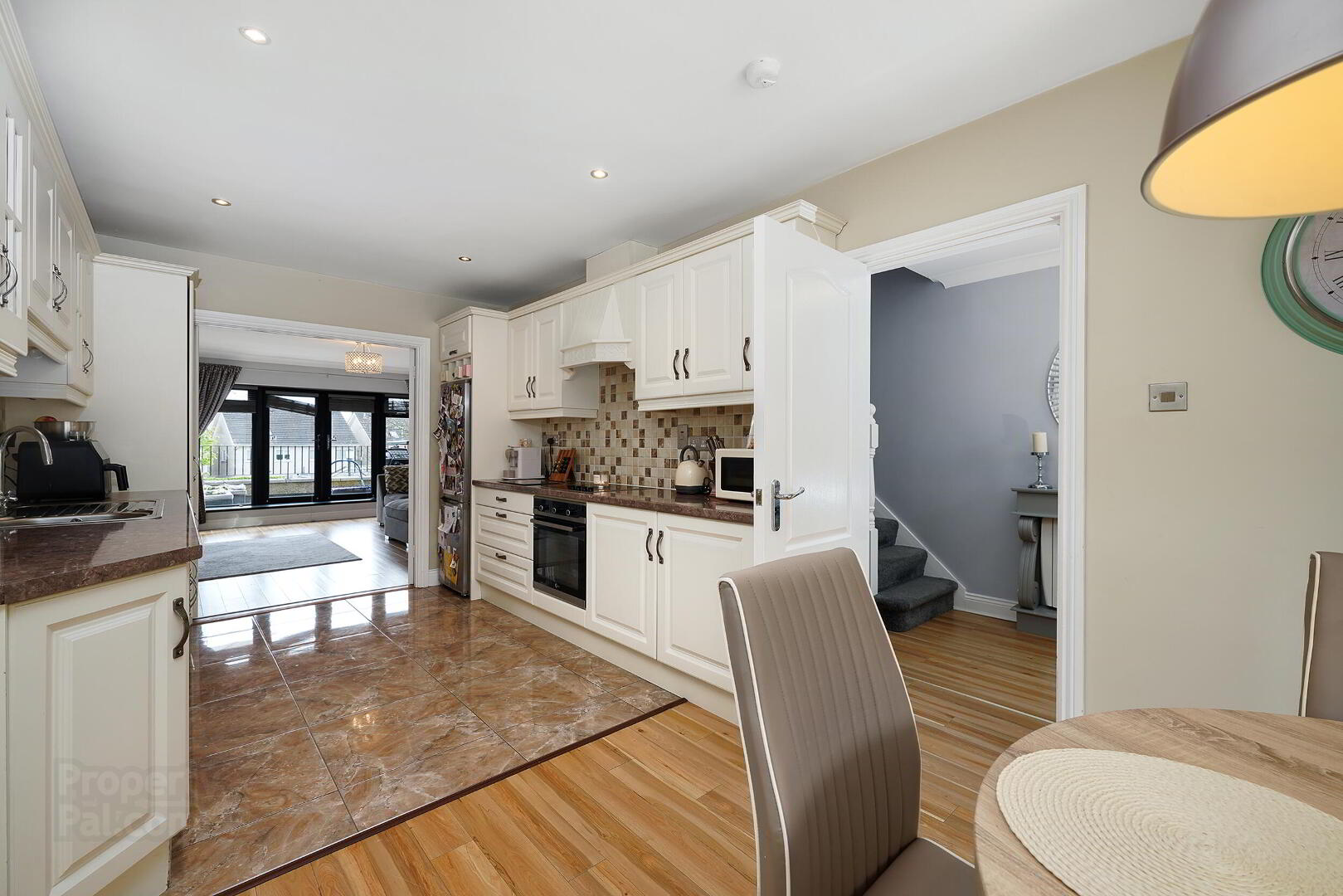 70 Lanesborough Square 15 of 27
