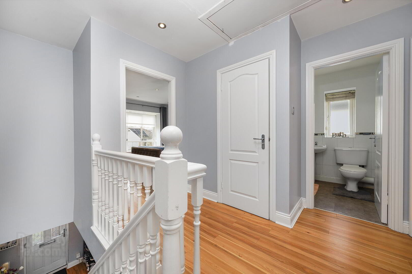 70 Lanesborough Square 17 of 27