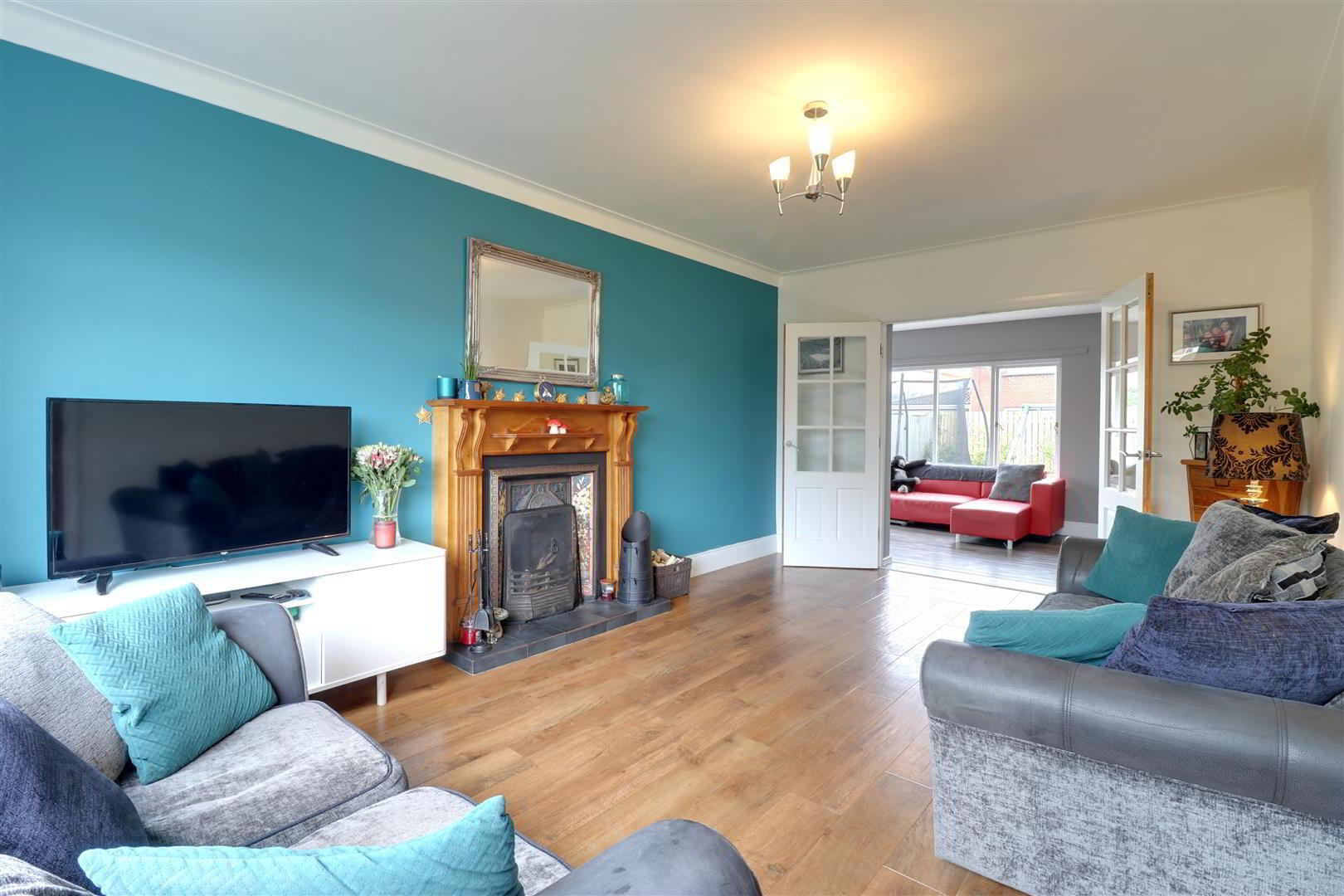 10 Roseville Avenue 7 of 22