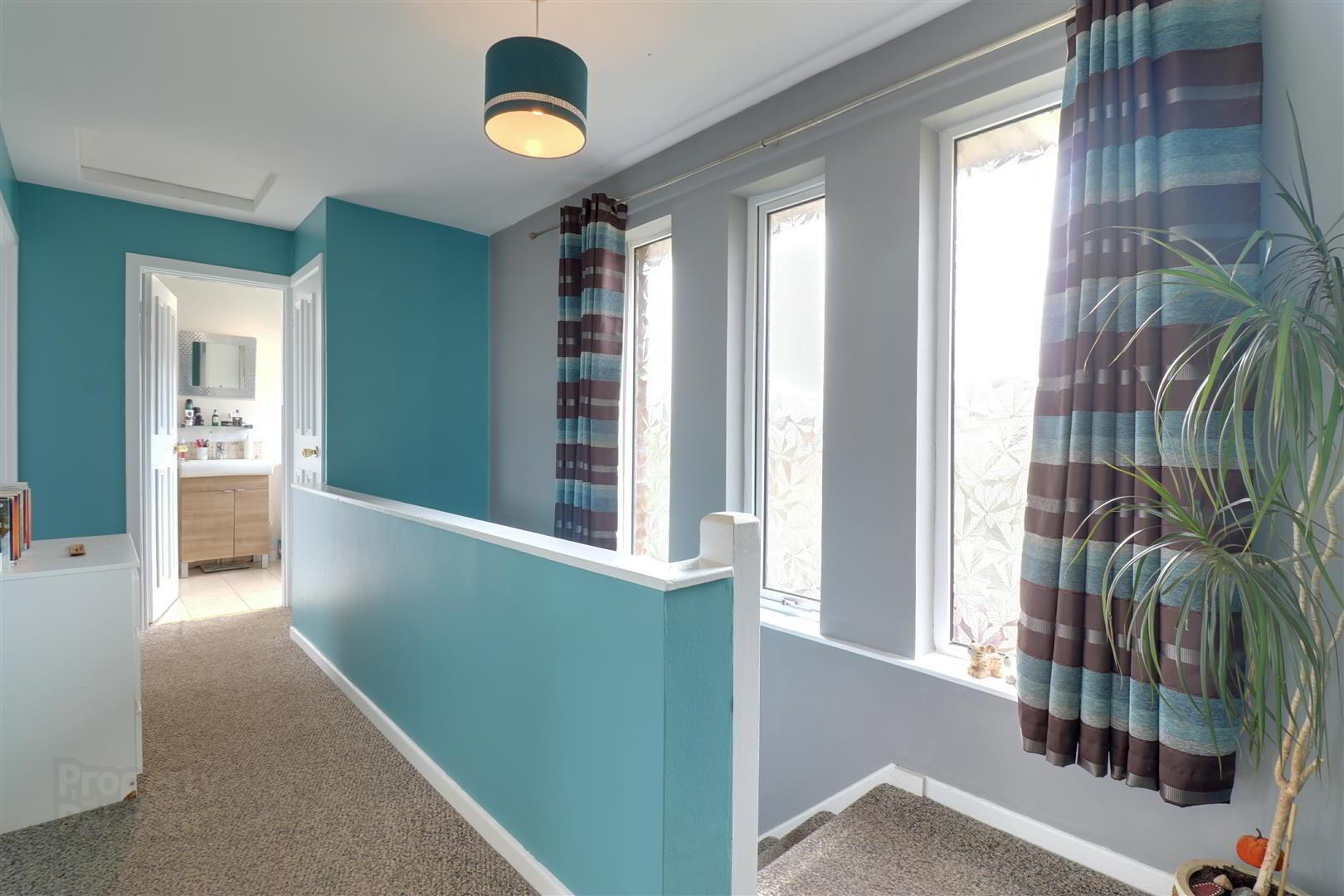 10 Roseville Avenue 12 of 22